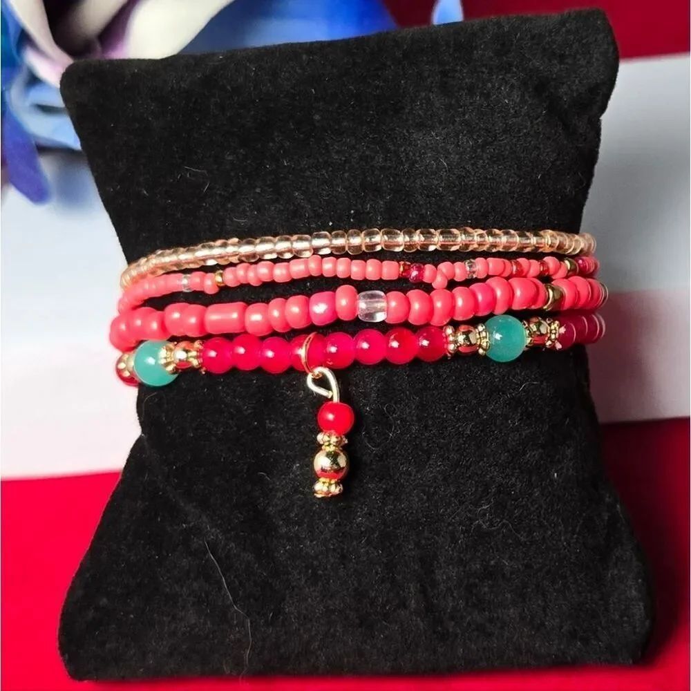 Elegant Boho Coral Pink & Gold Beaded Bracelet Set of 4 Stretch Charm Stack NWT